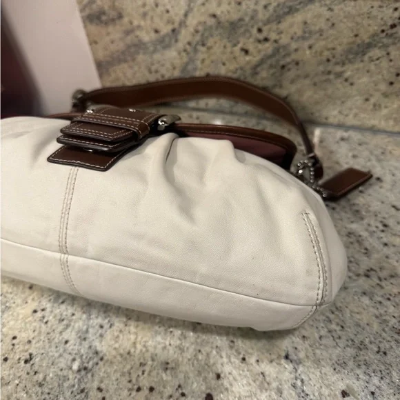 Coach soho white and Brown Leather Shoulder Bag Y2K excellent condition - Picture 6 of 9